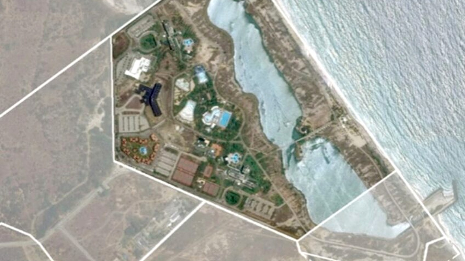 Laguna Mar aerial location and land overview